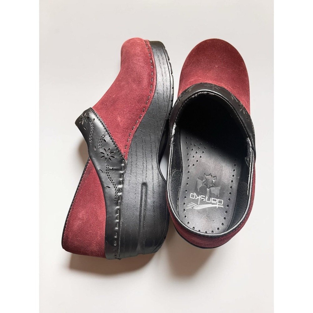 Dansko Professional Burgundy Suede/Floral Leather Clogs Size 38/7.5
